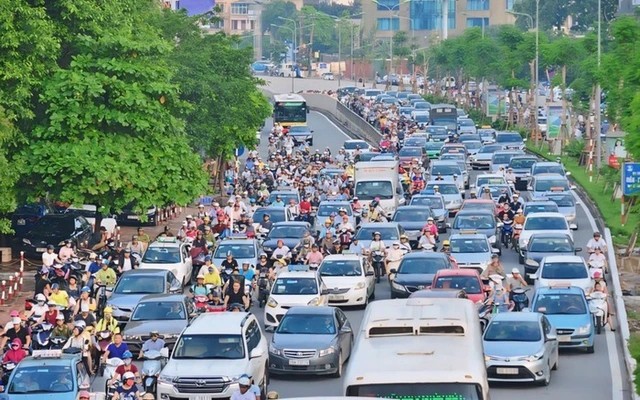Phiên bản chính thức của 555Win: Không để ùn tắc tại cửa ngõ Hà Nội, TP HCM ngày cuối nghỉ Tết