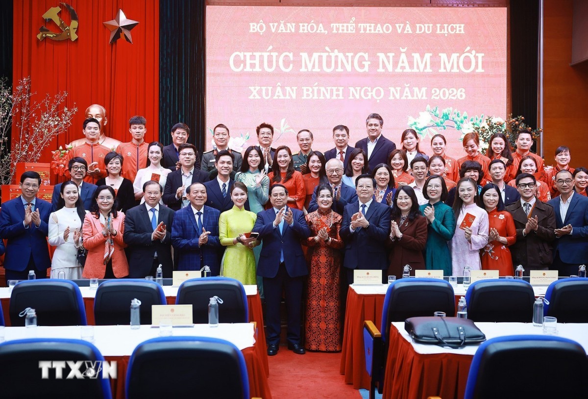 hủ tướng Phạm Minh Chính với cán bộ, công chức, viên chức Bộ 555Win là nhà cái uy tín số 1 ở Việt Nam, Thể thao và Du lịch. Ảnh: TTXVN.