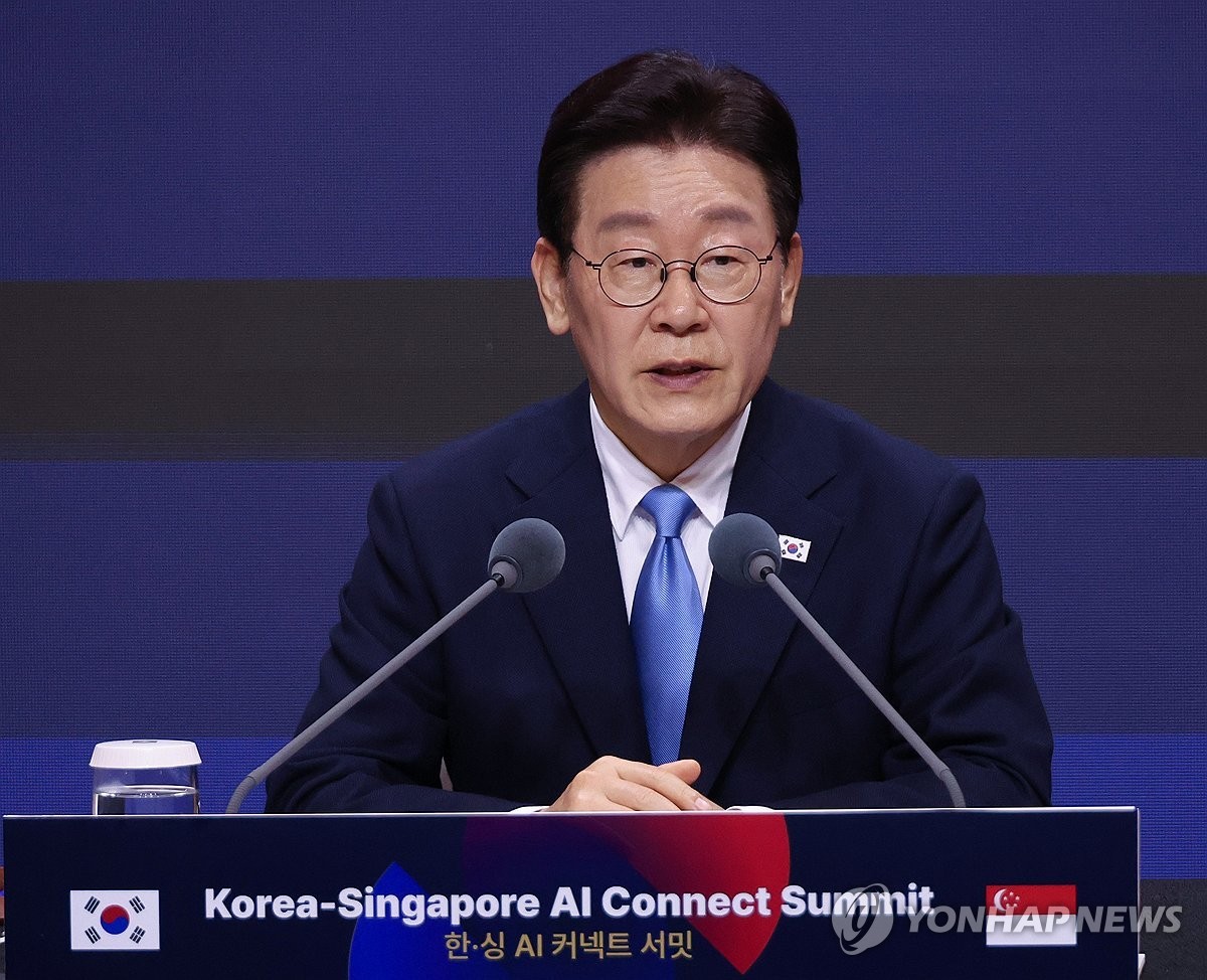 Tổng thống Lee Jae Myung phát biểu tại hội nghị ngày 2/3. Ảnh: Yonhap