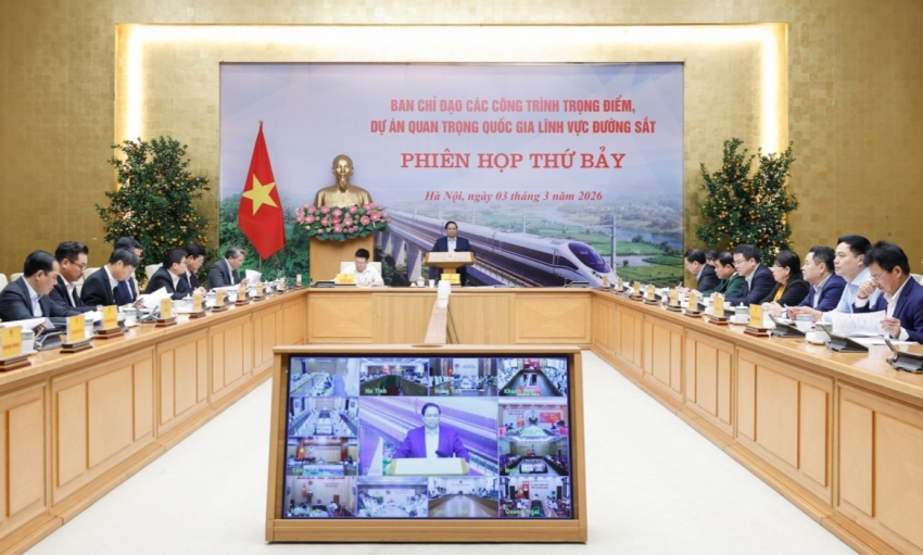 'Tìm con đường tối ưu phát triển đường sắt theo tinh thần tự lực, tự cường'