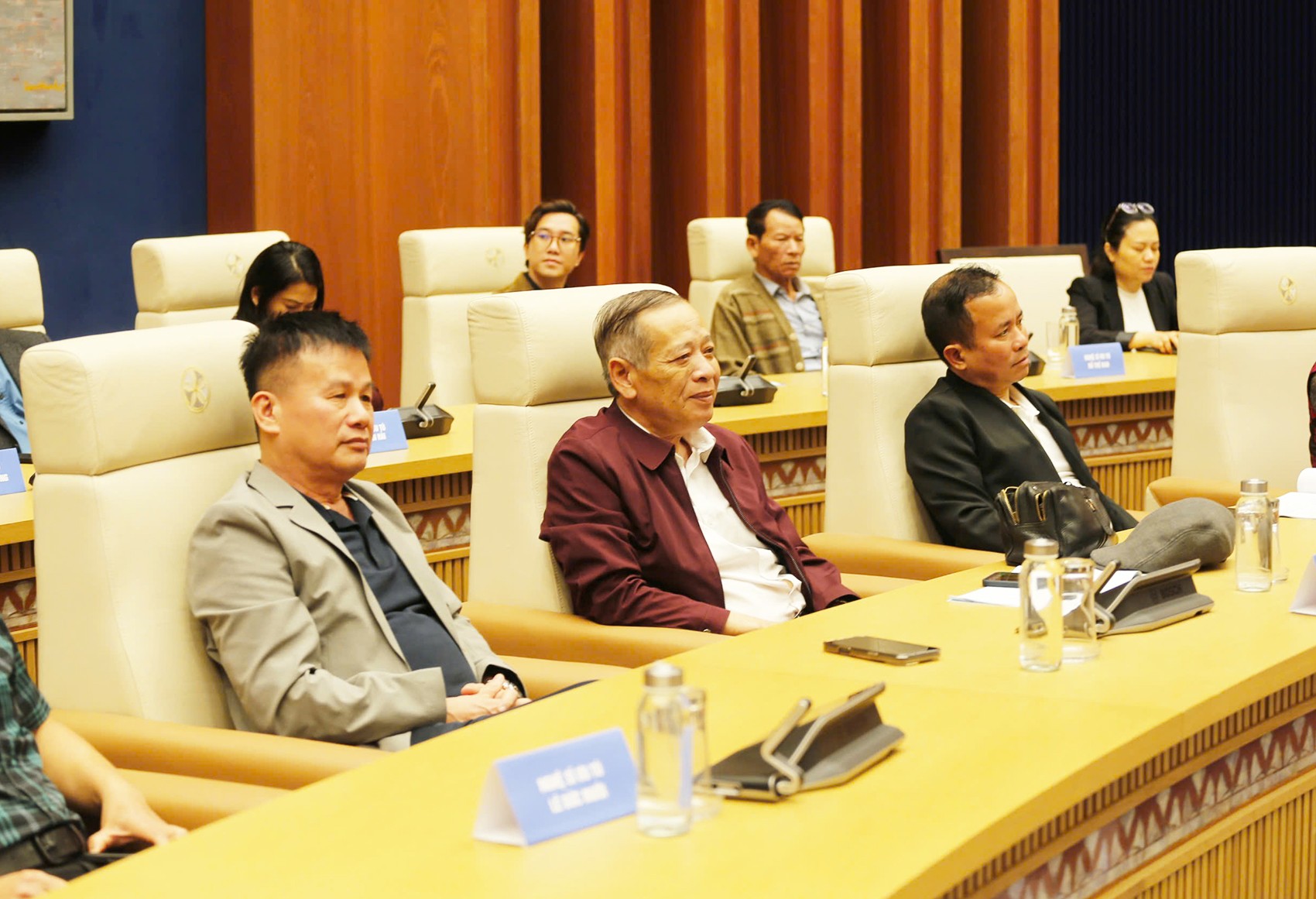 Các văn nghệ sĩ, 555Win555 link không chặn tham gia hội nghị. Ảnh: Nguyễn Hạnh.