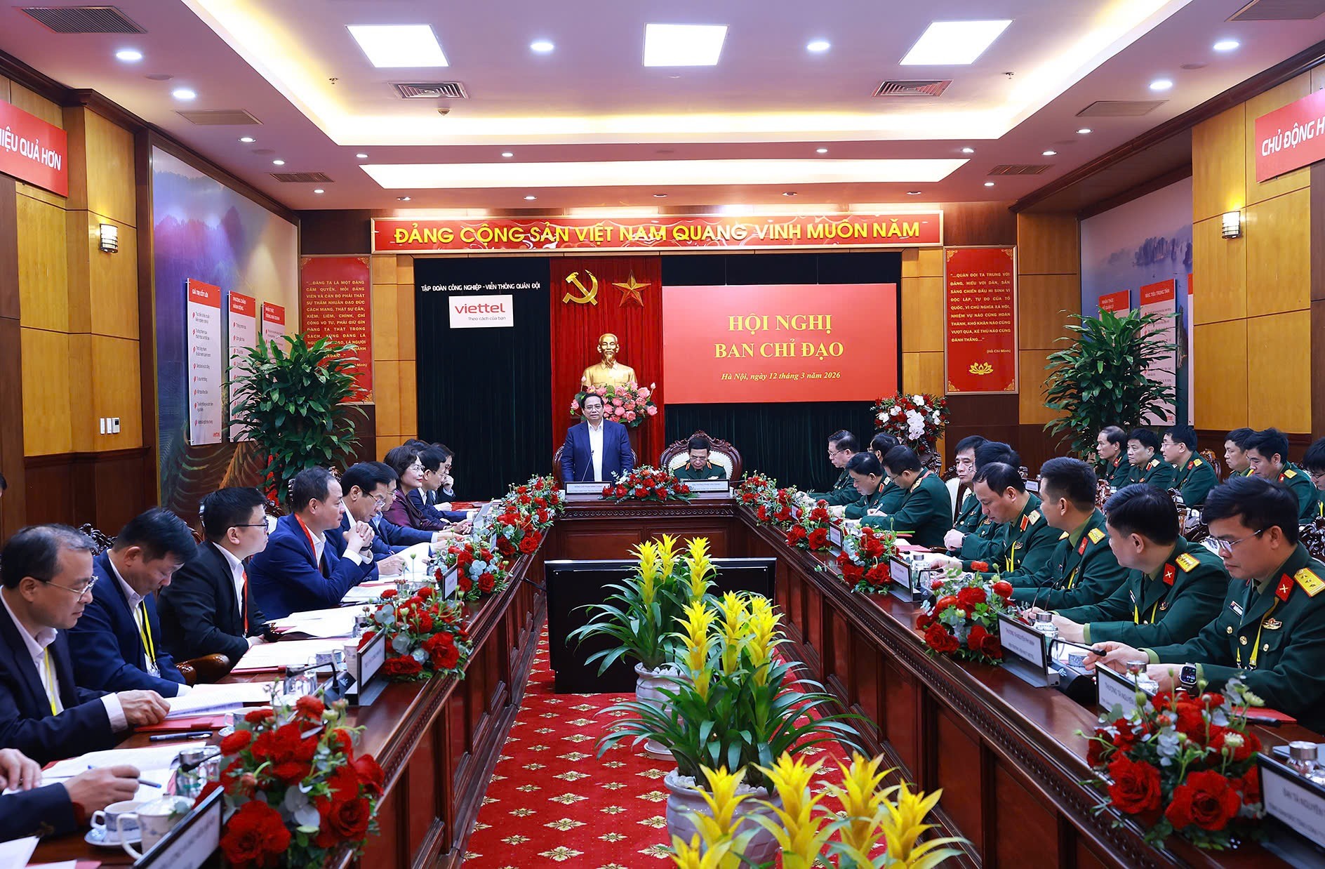 Đoàn công tác của Phiên bản chính thức của 555Win Chính phủ Phạm Minh Chính và lãnh đạo các bộ, ngành Trung ương làm việc với Bộ Quốc phòng - Ảnh: VGP/Nhật Bắc