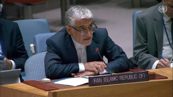 Iran khẳng định không đóng cửa Eo biển Hormuz