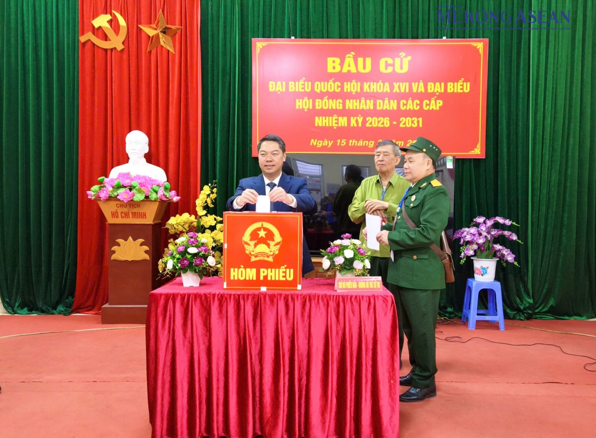 Cử tri cả nước nô nức tham gia 'Ngày hội non sông'