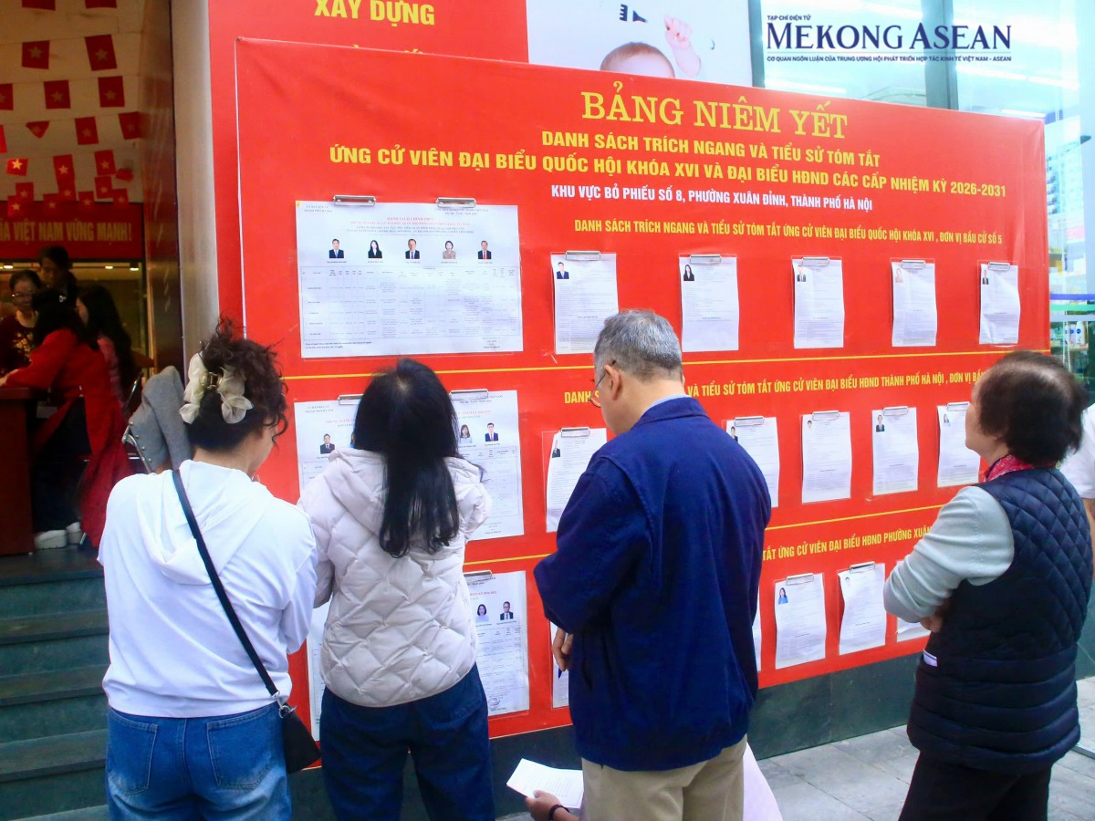 Không khí ngày bầu cử rộn ràng ở nhiều địa phương