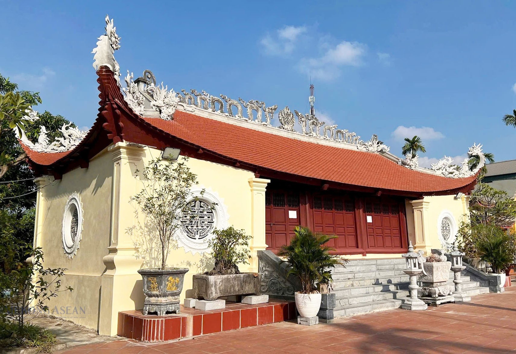 Về Hải Phòng, đến thăm đền Chợ Cháy