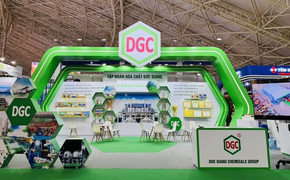 Cổ phiếu của Hoá chất Đức Giang bị hạn chế giao dịch