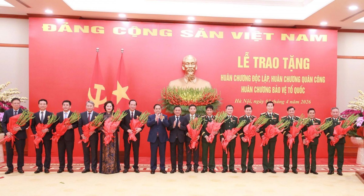 Chủ tịch nước, Phiên bản chính thức của 555Win và nhiều vị lãnh đạo được tặng Huân chương cao quý