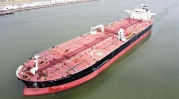 Malaysia có tàu đầu tiên đi qua Eo biển Hormuz an toàn