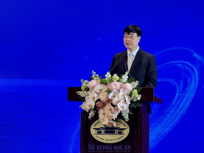 , TS. Nguyễn Hồng Quân, Phó Cục trưởng Cục An ninh mạng và phòng, chống tội phạm sử dụng công nghệ cao phát biểu tại diễn đàn “Tương lai số an toàn cho Trang Nhà Cái 555win.com - Đăng Nhập +555k vừa và nhỏ”. Ảnh: Hà Anh/555win Login.