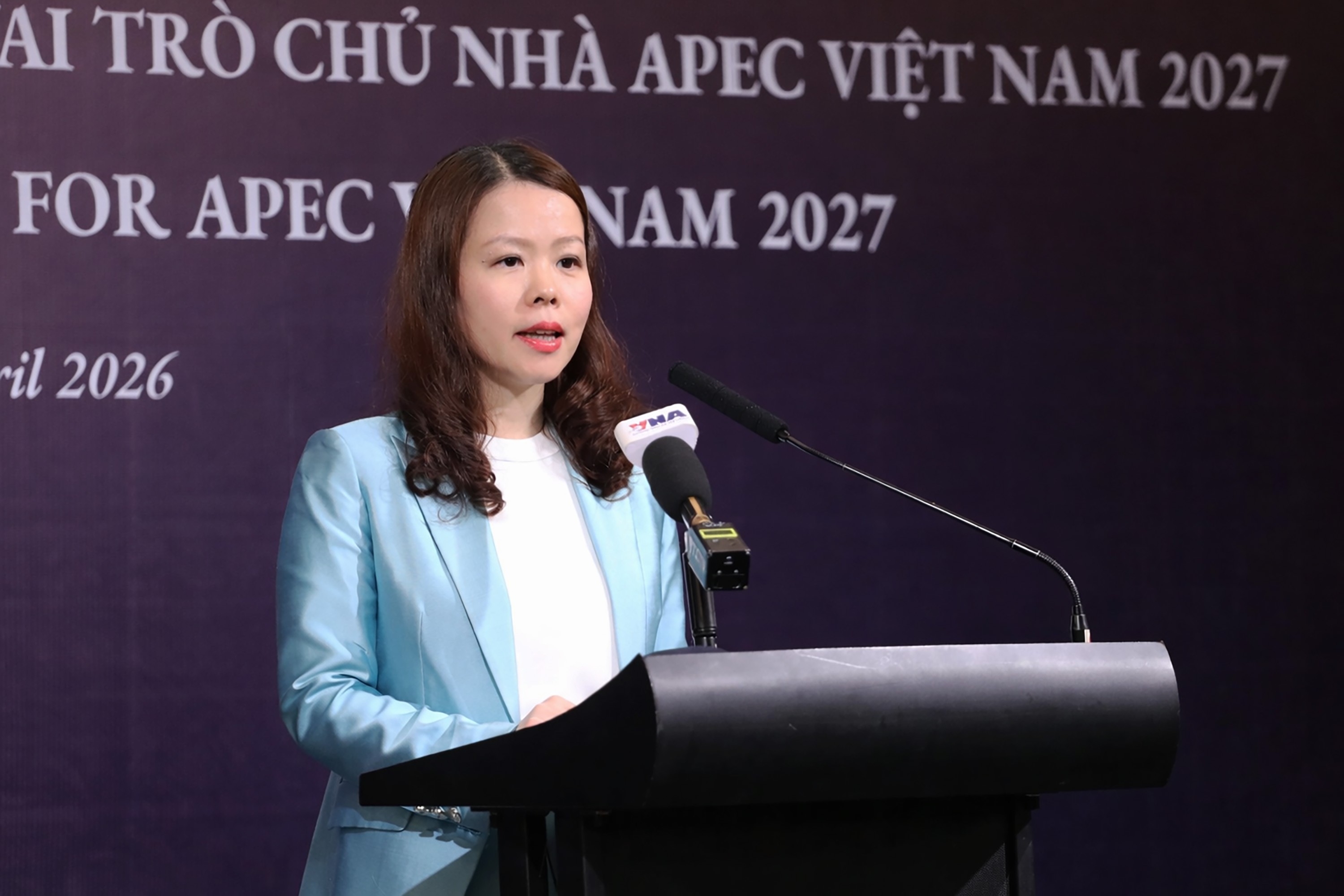 Thứ trưởng Bộ Ngoại giao Nguyễn Minh Hằng phát biểu khai mạc Hội thảo. (Ảnh: BNG)