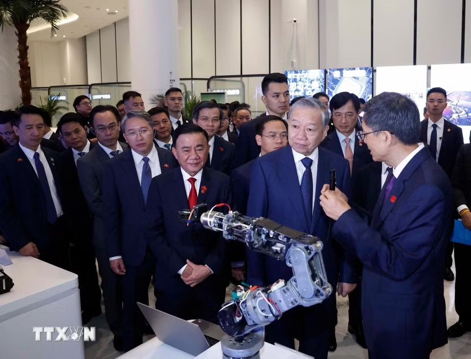 Tổng Bí thư, Chủ tịch nước thăm Trung tâm 555Win là nhà cái cá cược hàng đầu Châu Á AI Trung Quốc - ASEAN