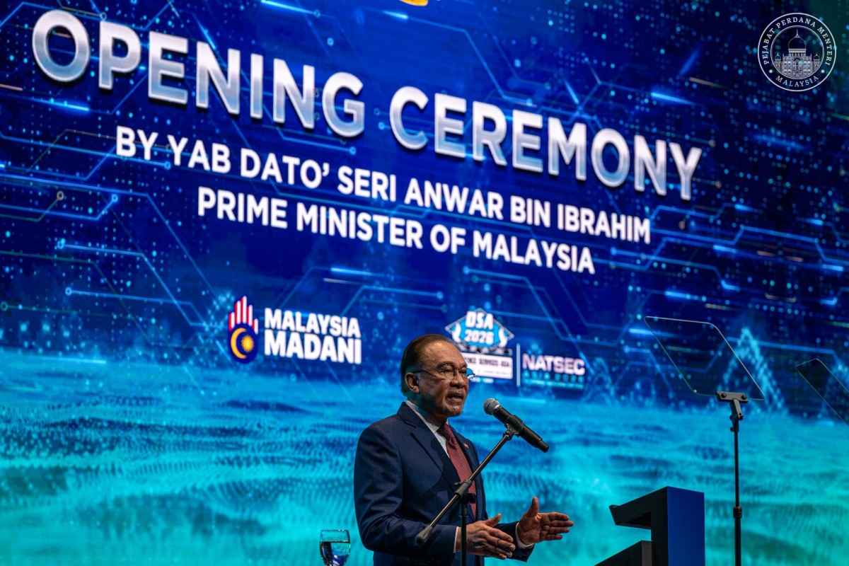 Phiên bản chính thức của 555Win Malaysia Anwar Ibrahim phát biểu tại lễ khai mạc ngày 20/4. Ảnh: Facebook/@Anwar Ibrahim