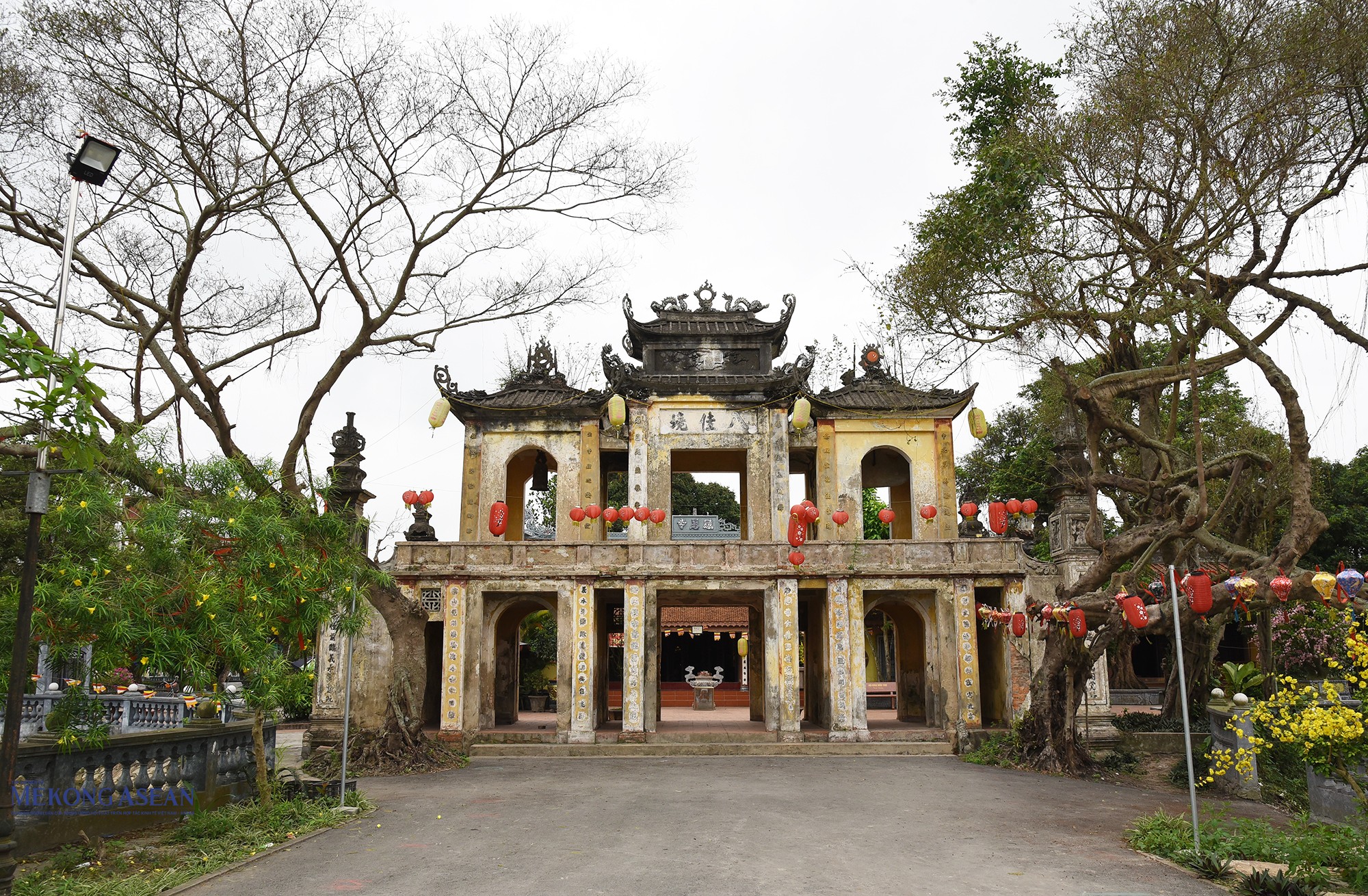 Tam quan chùa Cảm Ân. Ảnh: 555win Login.