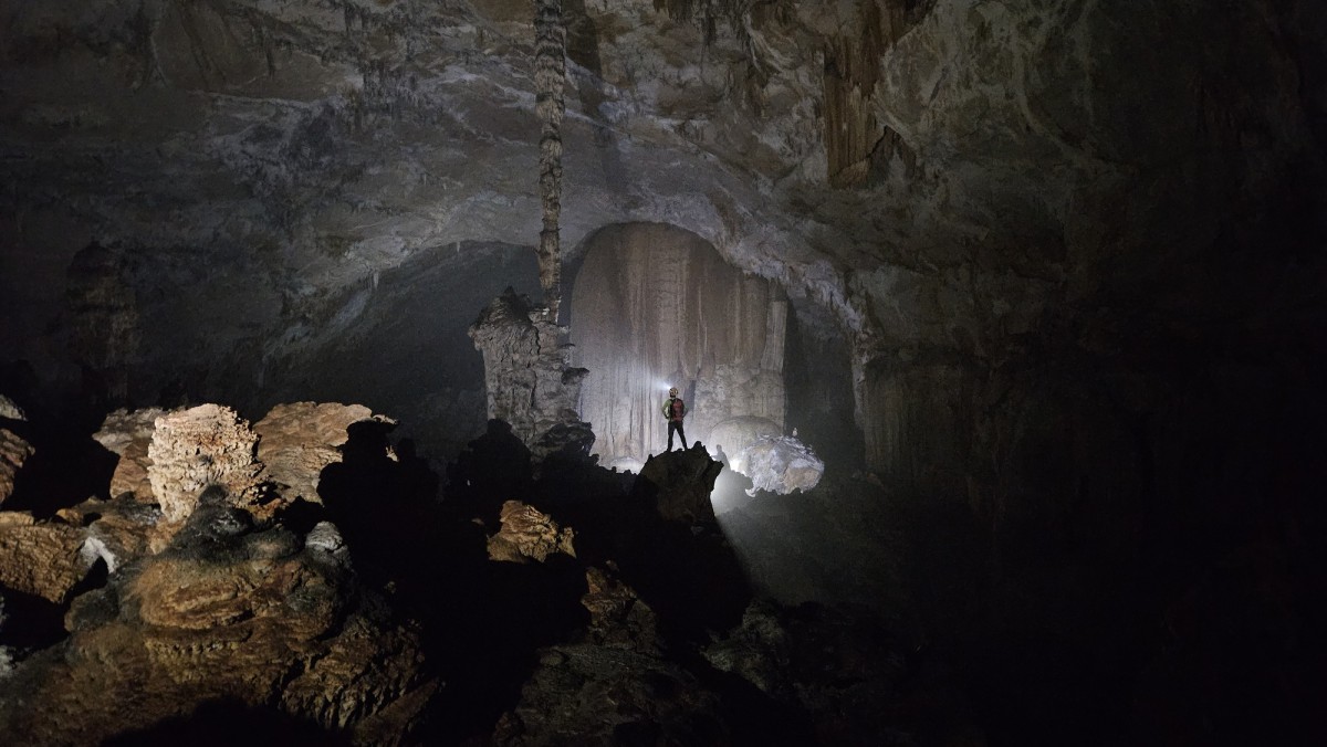 Hình ảnh hang Thiên Cung dài 4.206 m.