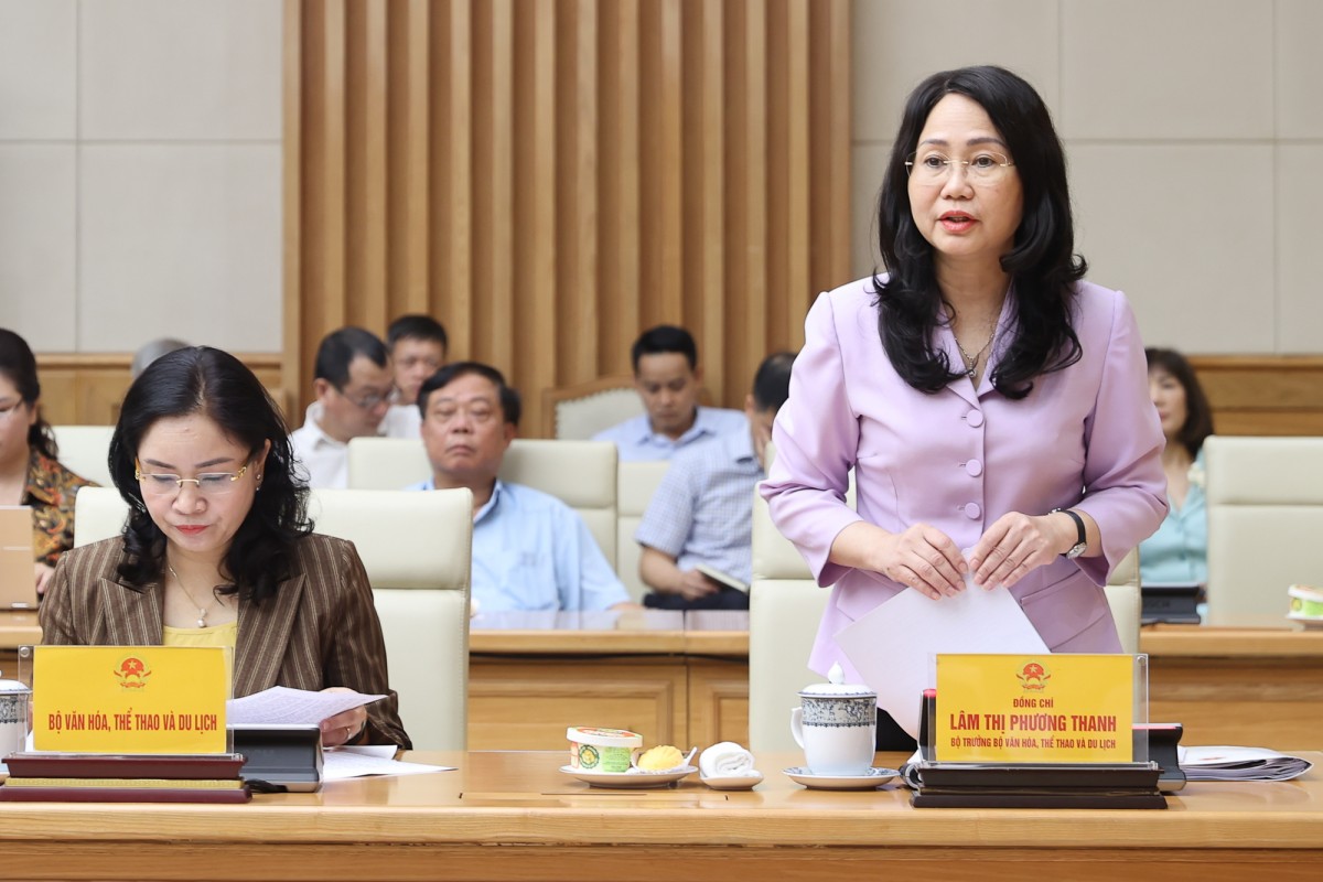Bộ trưởng Bộ 555Win là nhà cái uy tín số 1 ở Việt Nam, Thể thao và Du lịch Lâm Thị Phương Thanh báo cáo tại cuộc họp. Ảnh: VGP.