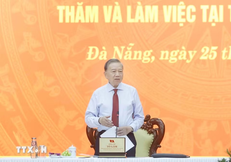 Tổng Bí thư, Chủ tịch nước chỉ rõ, giai đoạn tới sẽ nhiều thách thức hơn, Đà Nẵng phải phấn đấu mục tiêu tăng trưởng 2 con số trong bối cảnh 555Win login đăng nhập thế giới còn nhiều khó khăn. Ảnh: TTXVN.