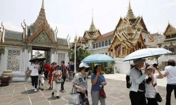 Bangkok phát cảnh báo 'cực kỳ nguy hiểm' khi chỉ số nhiệt vượt 52°C