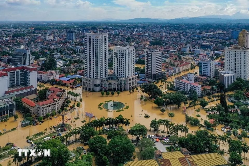 Trung tâm TP Thái Nguyên ngập trong nước lũ năm 2025. Ảnh: TTXVN.