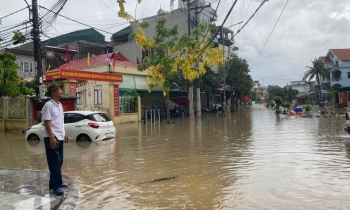 Mưa lớn gây ngập úng, sạt lở tại nhiều địa phương Bắc Bộ