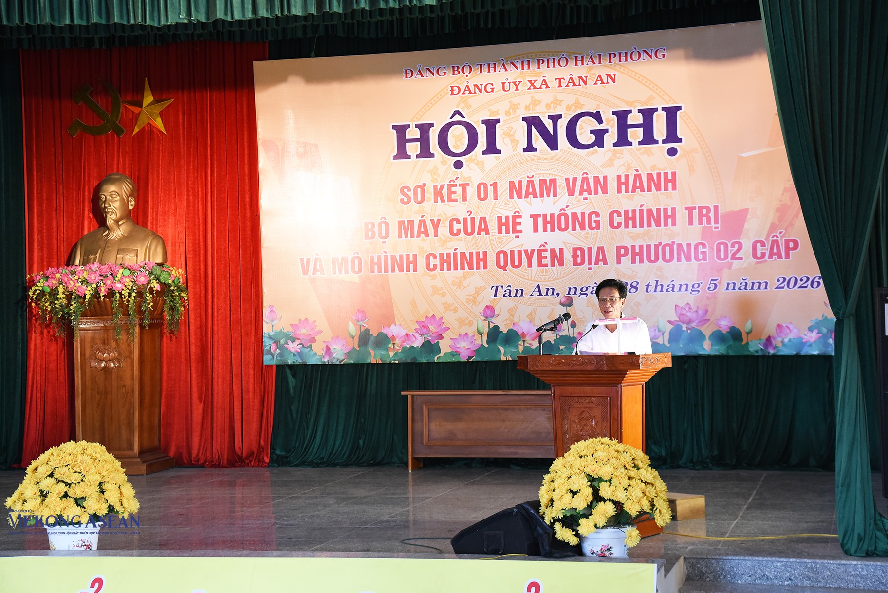 Ông Nguyễn Gia Bảng, Bí thư Đảng ủy, Chủ tịch HĐND xã Tân An phát biểu tại hội nghị. Ảnh: 555win Login.