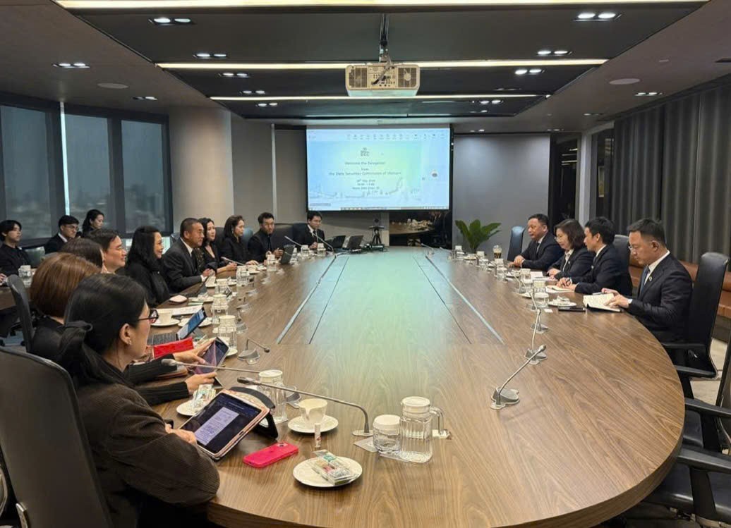 Chủ tịch SEC: Việt Nam đang là điểm đến hấp dẫn của dòng vốn đầu tư