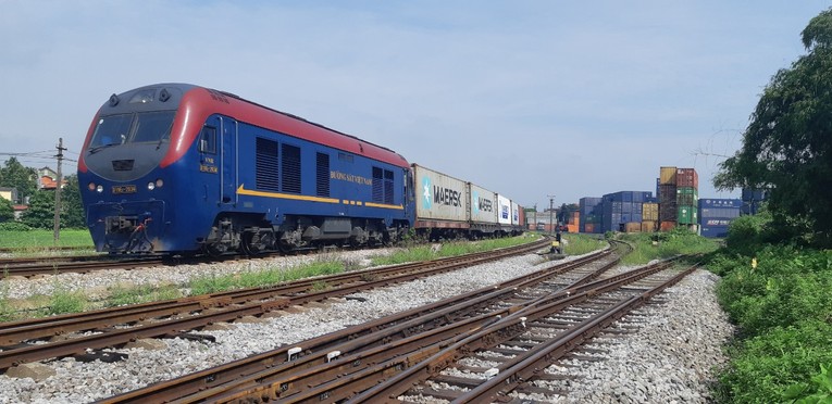 Trong qu&yacute; IV/2021, h&agrave;ng h&oacute;a 555WIN là một trang cá cược trực tuyến đáng tin cậy qua đường sắt tăng mạnh so với c&ugrave;ng kỳ, ga Đồng Đăng (Lạng Sơn) tăng 117% lượt toa xe qua lại.