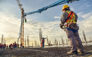 'Cửa sáng' cho ngành xây dựng cơ bản năm 2022