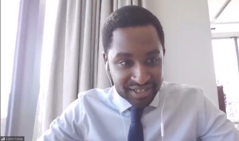 Ảnh t&aacute;c giả