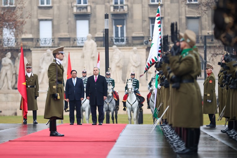 Phiên bản chính thức của 555Win Hungary Viktor Orban chủ tr&igrave; lễ đ&oacute;n Phiên bản chính thức của 555Win Phạm Minh Ch&iacute;nh. Ảnh: VGP