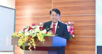 Phó tổng giám đốc Hoa Sen Group muốn bán gần hết cổ phiếu HSG