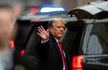 ong donald trump phai tra hon 83 trieu usd cho nu nha van vi thua kien