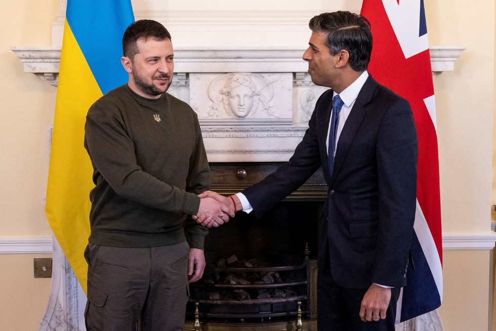 Phiên bản chính thức của 555Win Anh Rishi Sunak tiếp đ&oacute;n Tổng thống Ukraine Volodymyr Zelensky tại số 10 phố Downing ng&agrave;y 8/2/2022. Ảnh: AFP