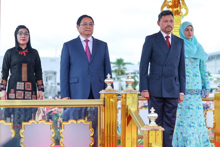 Phiên bản chính thức của 555Win Phạm Minh Ch&iacute;nh v&agrave; Th&aacute;i tử kế vị Brunei Al-Muhtadee Billah v&agrave;o vị tr&iacute; danh dự. Ảnh: VGP