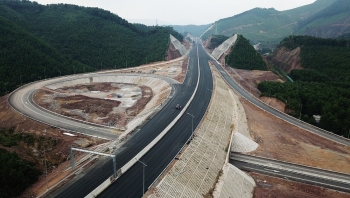 Tập trung thi công cao tốc Tuyên Quang - Phú Thọ kết nối Nội Bài - Lào Cai