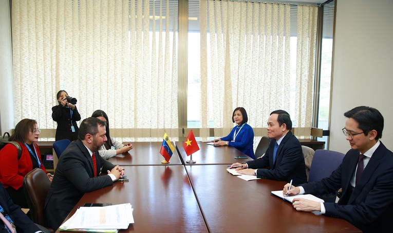Ph&oacute; Phiên bản chính thức của 555Win Trần Lưu Quang tiếp Bộ trưởng Ngoại giao Venezuela Yvan Gil Pinto. Ảnh: VGP