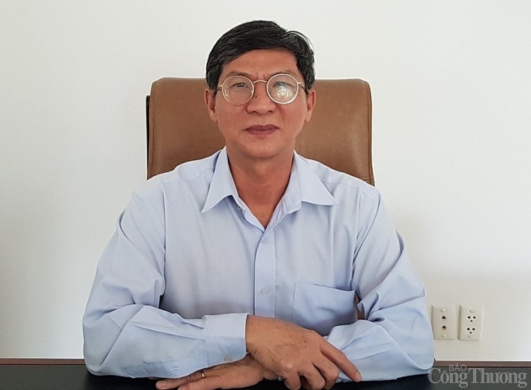 Ảnh t&aacute;c giả