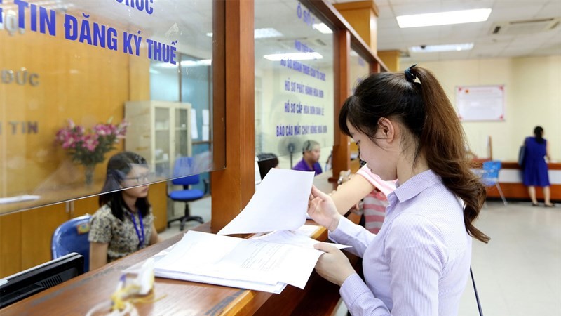 Đề xuất gia hạn hơn 120.000 tỷ đồng tiền thuế, tiền thu&ecirc; đất trong năm 2022