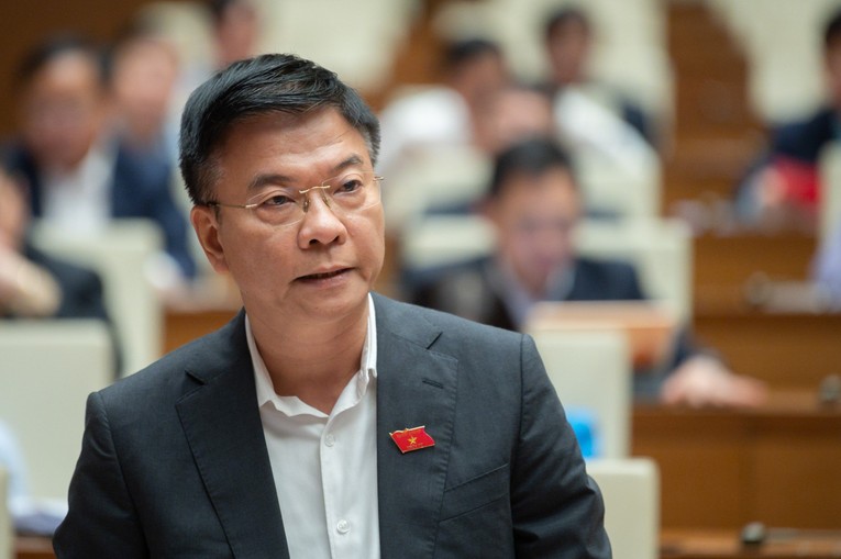 Bộ trưởng Tư ph&aacute;p L&ecirc; Th&agrave;nh Long. Ảnh: Quochoi