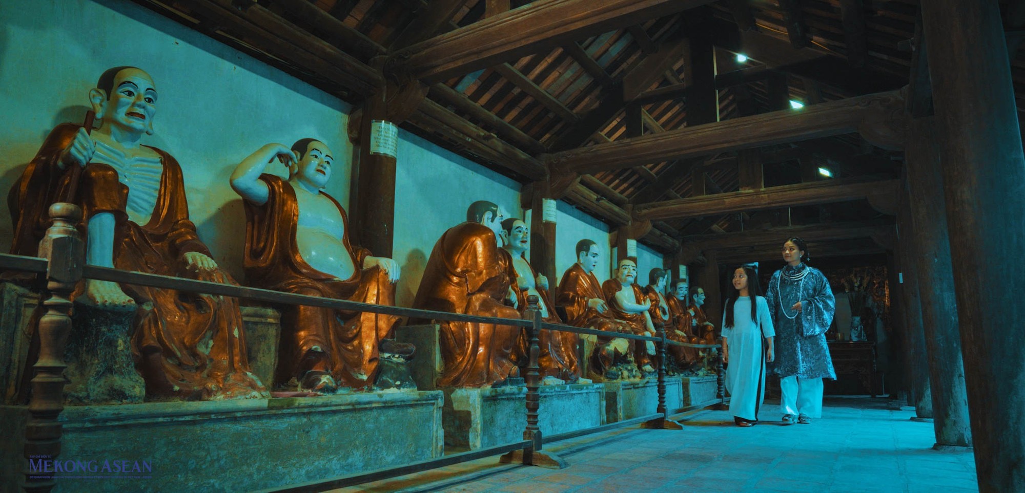 Trong ch&ugrave;a đang lưu giữ nhiều cổ vật gi&aacute; trị như c&aacute;c c&acirc;u đối, ho&agrave;nh phi, bia đ&aacute;, đồ thờ. Trong đ&oacute; tấm bia &amp;amp;amp;quot;Kim Chung tự thạch bi k&yacute;&amp;amp;amp;quot; dựng năm 1711 m&ocirc; tả vị tr&iacute; cảnh quan trong ch&ugrave;a v&agrave; người c&oacute; c&ocirc;ng tu tạo nơi n&agrave;y.