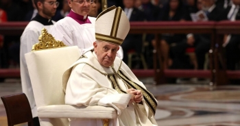 Giáo hoàng Francis nhập viện vì nhiễm trùng đường hô hấp