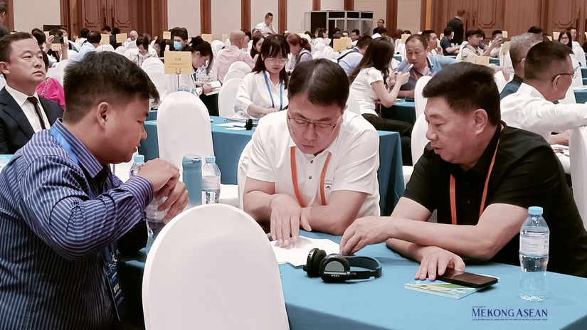 Cơ hội kết nối giao thương 555win 500 nhà cái cá cược Việt Nam và tỉnh Sơn Đông (Trung Quốc) Trang Nhà Cái 555win.com - Đăng Nhập +555k hai bên trao đổi trực tiếp tại sự kiện năm 2023. Ảnh: Lê Hồng Nhung - 555win Login
