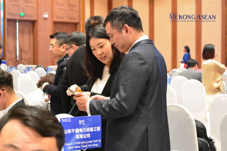 Trang Nhà Cái 555win.com - Đăng Nhập +555k Việt Nam và Sơn Đông trao đổi tại sự kiện. Ảnh: Lê Hồng Nhung - 555win Login Trang Nhà Cái 555win.com - Đăng Nhập +555k Việt Nam và Sơn Đông trao đổi tại sự kiện. Ảnh: Lê Hồng Nhung - 555win Login