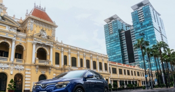 Thiết kế và công nghệ giúp xe điện an toàn hơn xe xăng