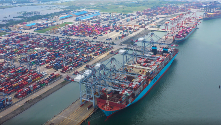 Cảng quốc tế C&aacute;i M&eacute;p li&ecirc;n doanh giữa Tổng c&ocirc;ng ty H&agrave;ng hải Việt Nam, Cảng S&agrave;i G&ograve;n v&agrave; c&ocirc;ng ty APM Terminals (Tập đo&agrave;n A.P Moller Maersk), Đan Mạch.