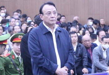 chu tich tan hoang minh toi thanh that xin loi cac nha dau tu