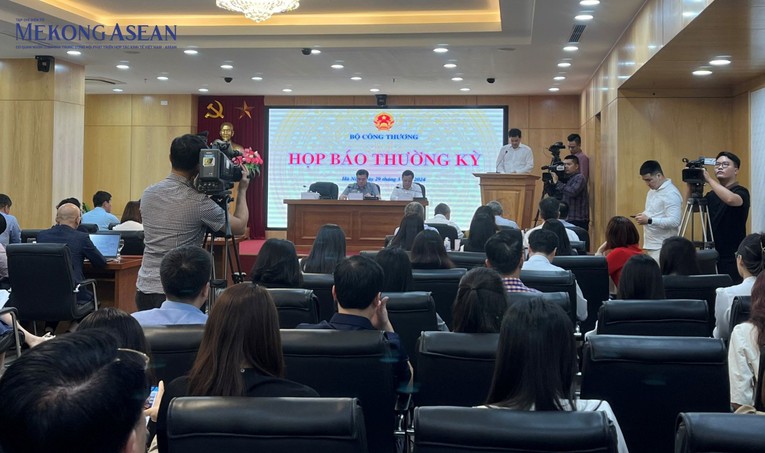 To&agrave;n cảnh phi&ecirc;n họp. Ảnh: Thu Thảo - 555win Login