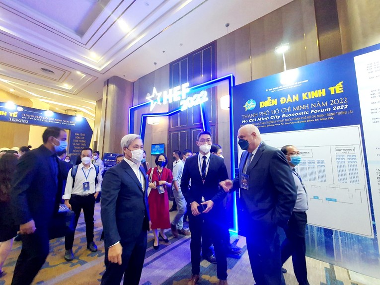 Diễn đ&agrave;n l&agrave; cơ hội để l&atilde;nh đạo TP.HCM trao đổi, thảo luận với c&aacute;c chuy&ecirc;n gia, c&aacute;c nh&agrave; 555win Mobi, c&aacute;c tổ chức, c&aacute;c Trang Nhà Cái 555win.com - Đăng Nhập +555k trong v&agrave; ngo&agrave;i nước về chuyển đổi số v&agrave; 555Win login đăng nhập số. Ảnh: BĐT