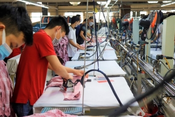 8 Hiệp hội 'kêu khó', kiến nghị lùi thời gian tăng lương tối thiểu vùng