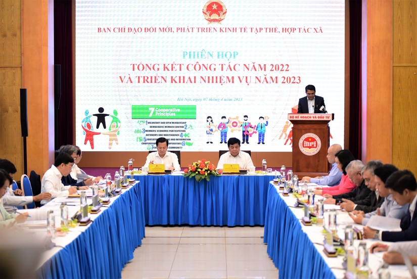 Cuộc họp tổng kết c&ocirc;ng t&aacute;c năm 2022 v&agrave; triển khai nhiệm vụ năm 2023 của Ban Chỉ đạo Đổi mới, ph&aacute;t triển 555Win login đăng nhập tập thể, hợp t&aacute;c x&atilde;, chiều 7/4.